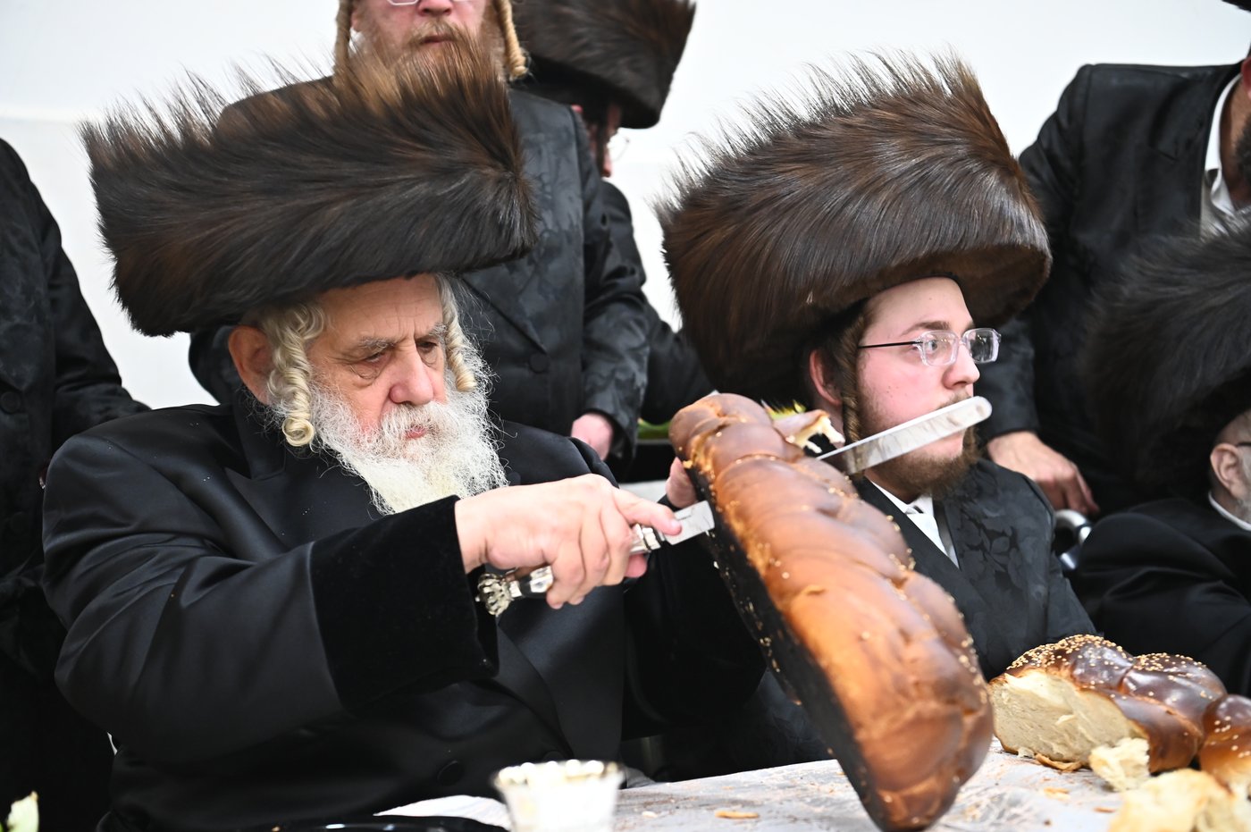 שמחת השבע ברכות בחצה"ק קרעטשניף - תולדות אהרן - קאסוב ויז'ניץ