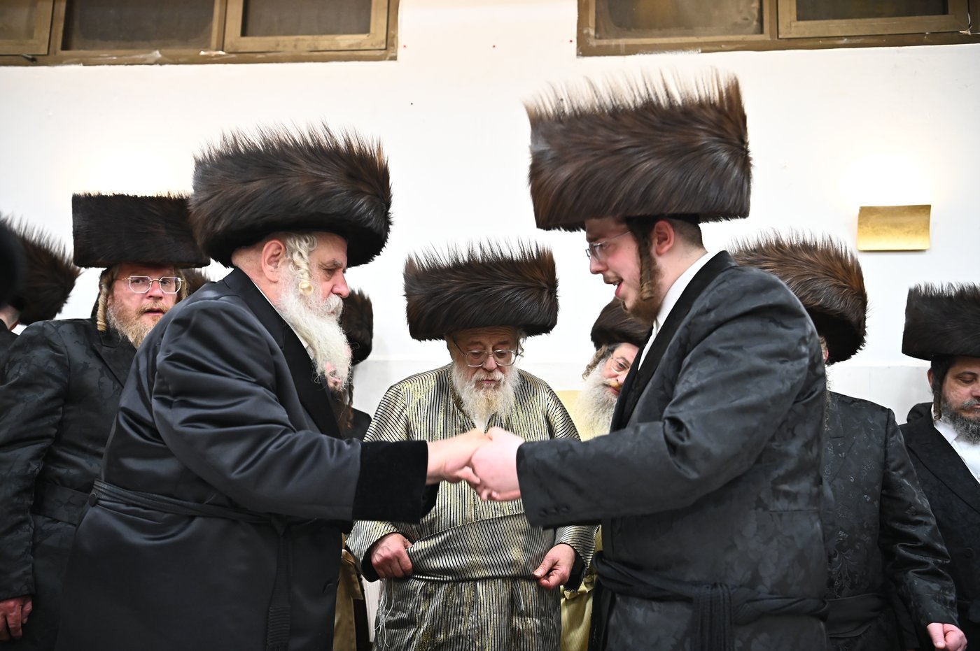 שמחת השבע ברכות בחצה"ק קרעטשניף - תולדות אהרן - קאסוב ויז'ניץ