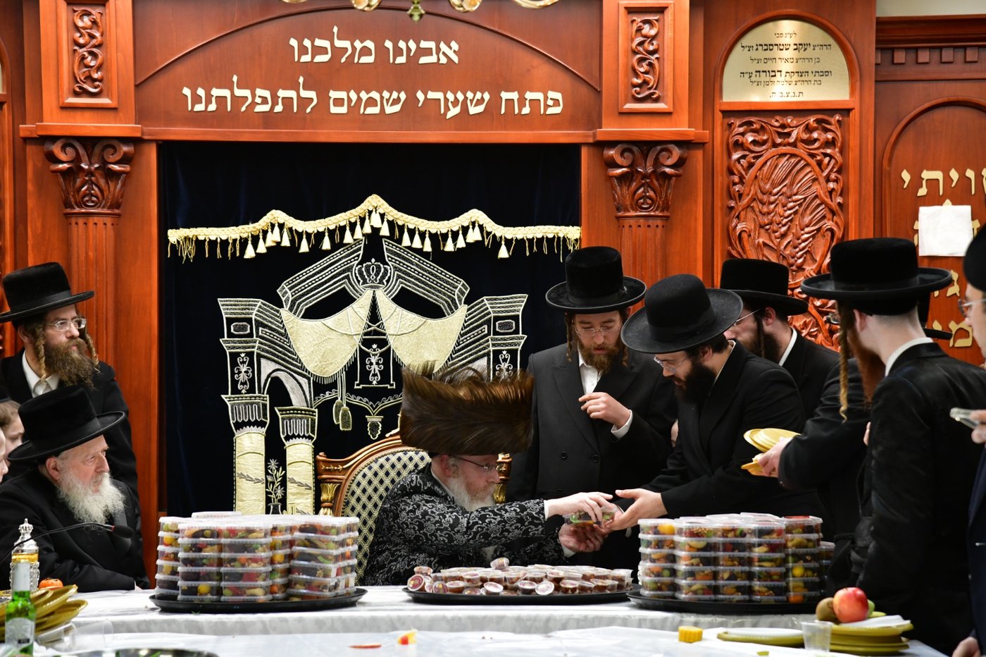 ט"ו בשבט בחצה"ק קרעטשניף קרית גת