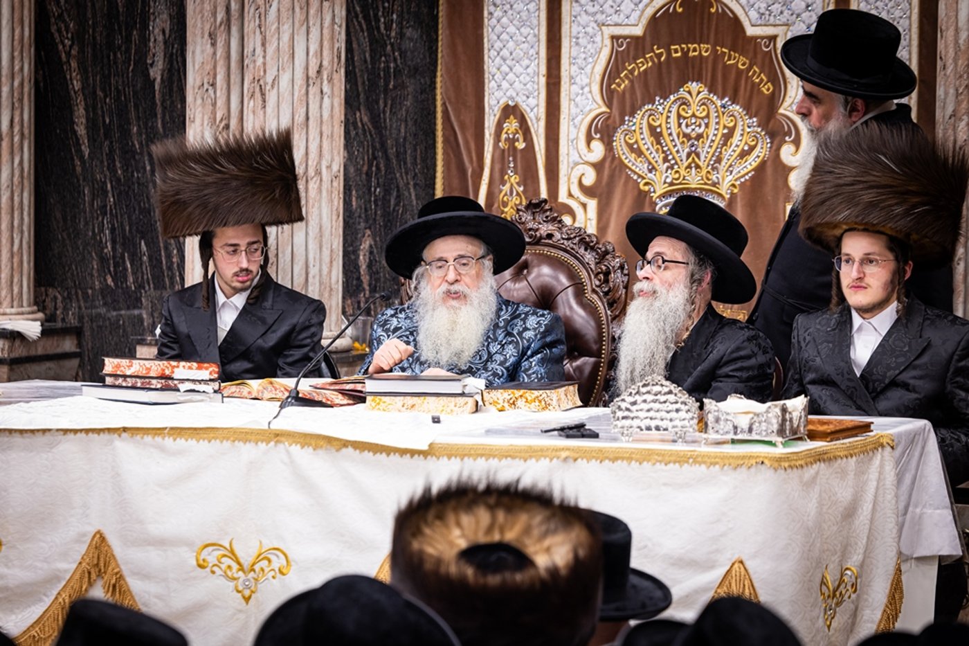 ט"ו בשבט בחצה"ק צאנז קלויזנבורג