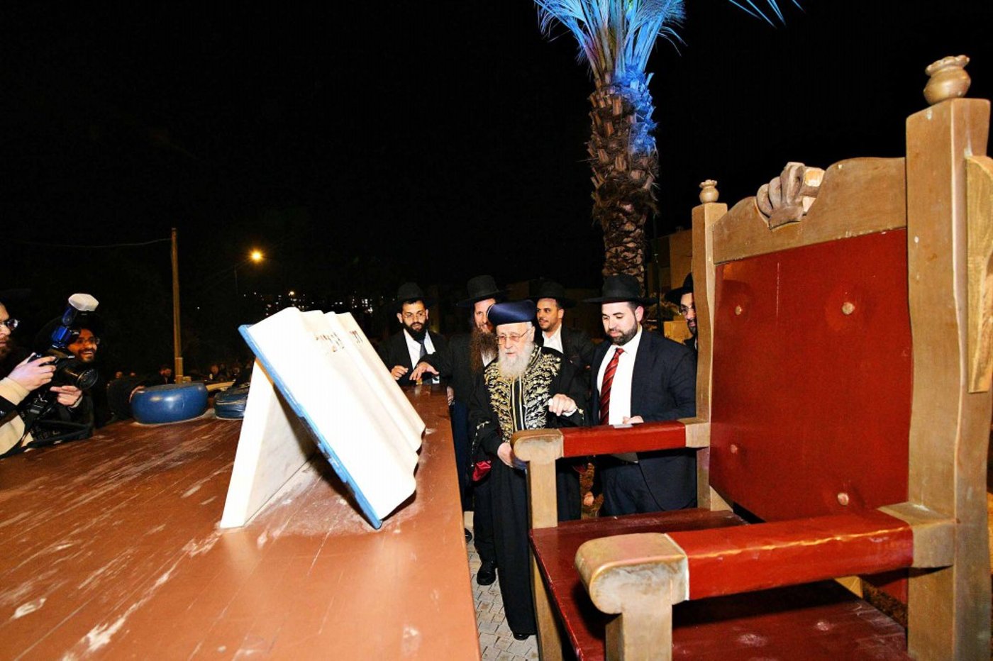  הראשל"צ הגאון רבי יצחק יוסף בביקור בעיר עמנואל