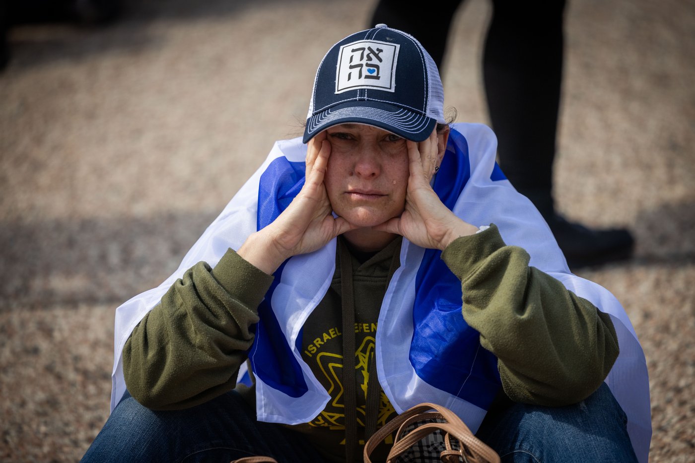 עם ישראל מתאחד בצמתים ובכיכרות בדמעות ותפילה | גלריה