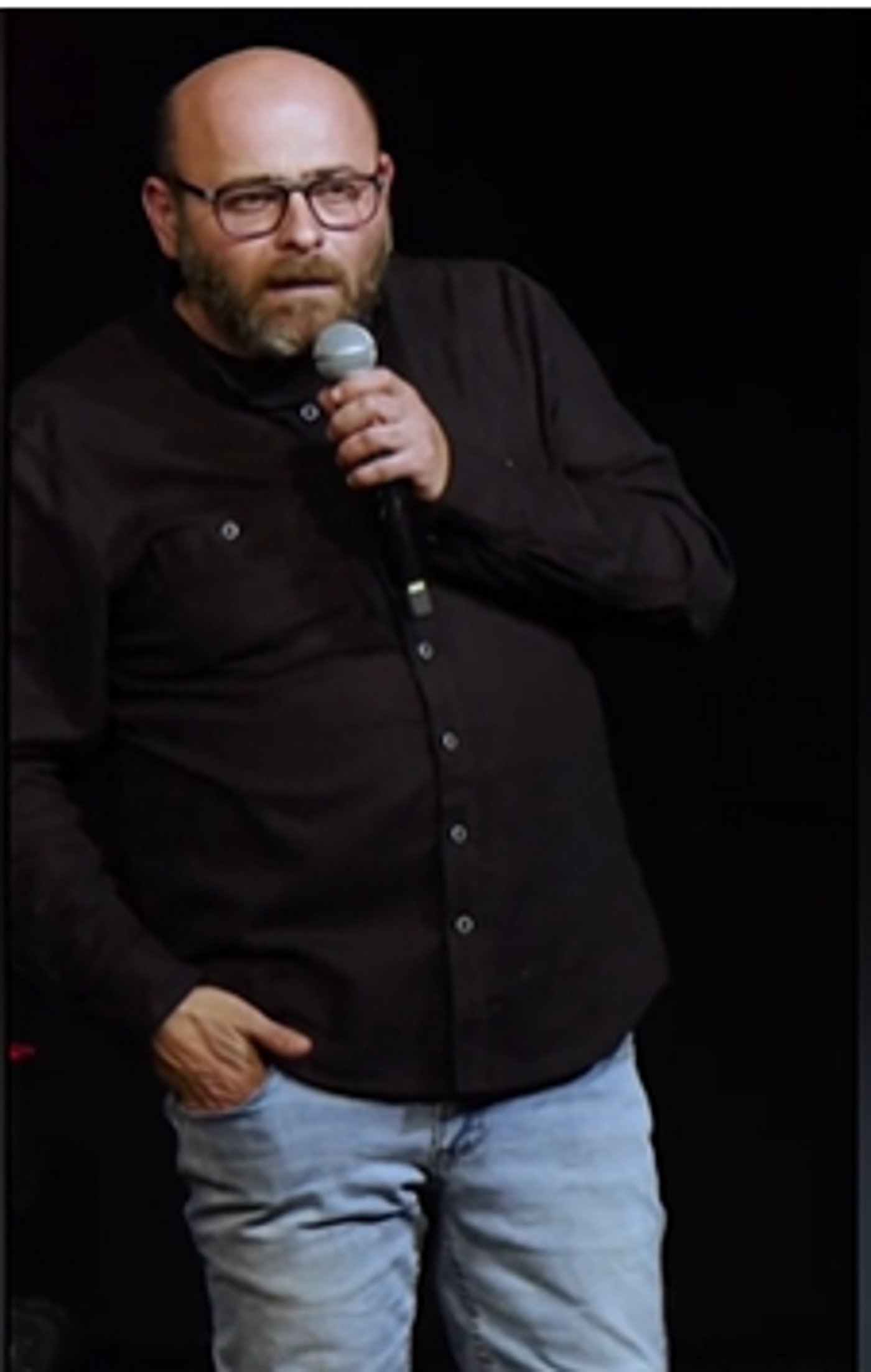 הסטנדאפיסט הערבי נידאל בדארנה