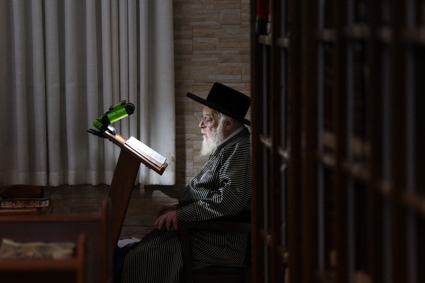 האדמו"ר מתולדות אהרן בטבריה