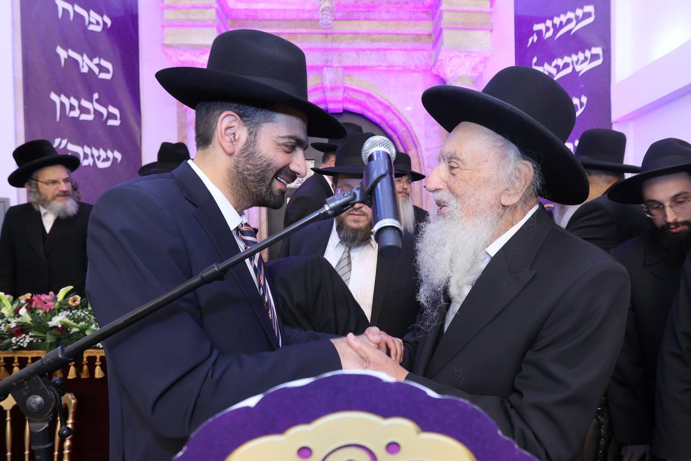 הכתרת הגאון רבי יצחק מועלם לרבה הספרדי של העיר ביתר