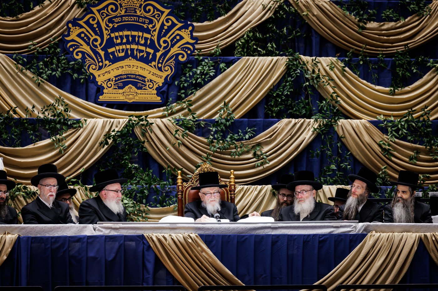 מעמד סיום כתיבת ספר תורה בחצה"ק סקווירא