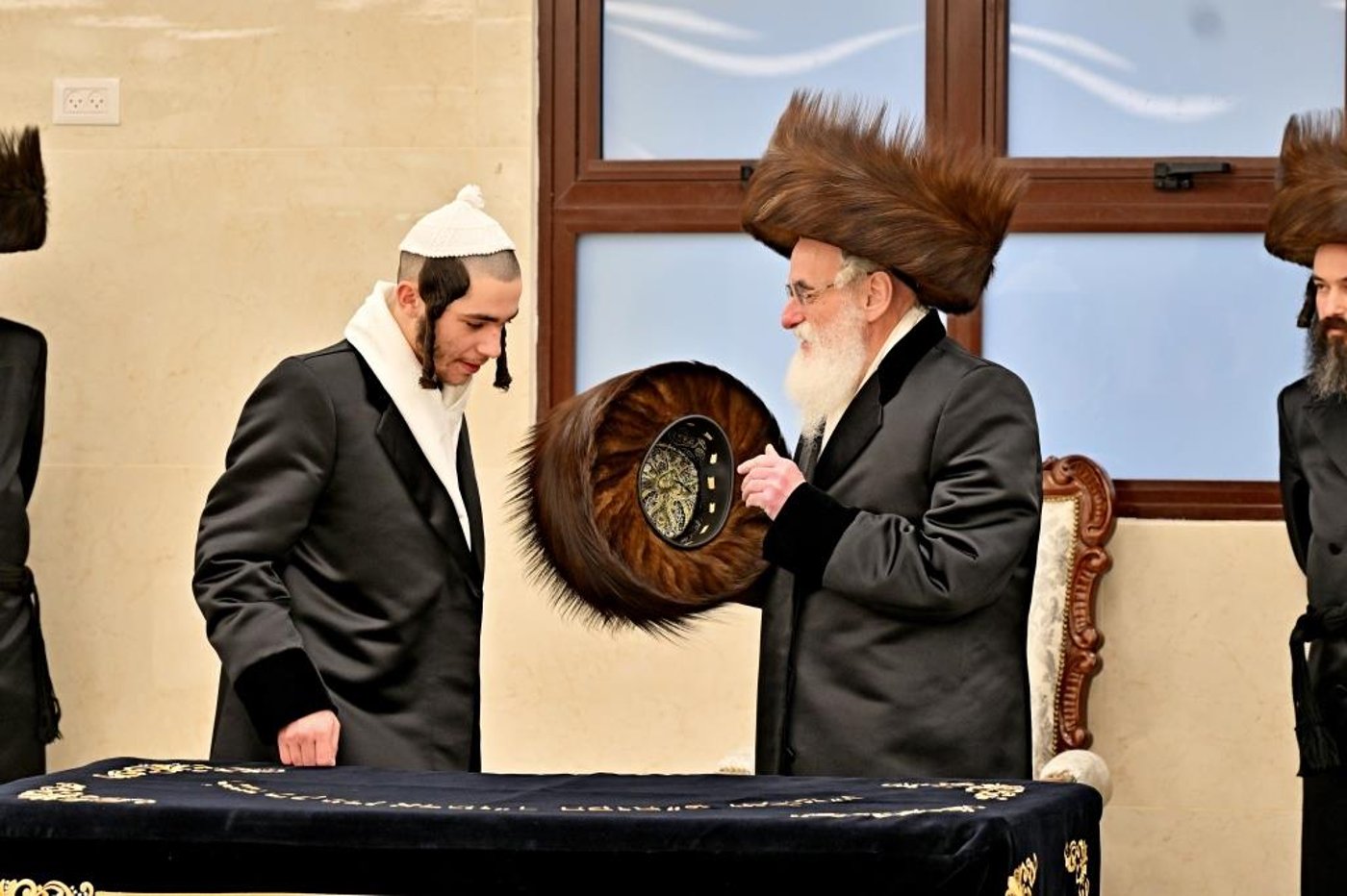 שמחת בית ויזניץ- פרמישלאן : ערב שבת אופריף