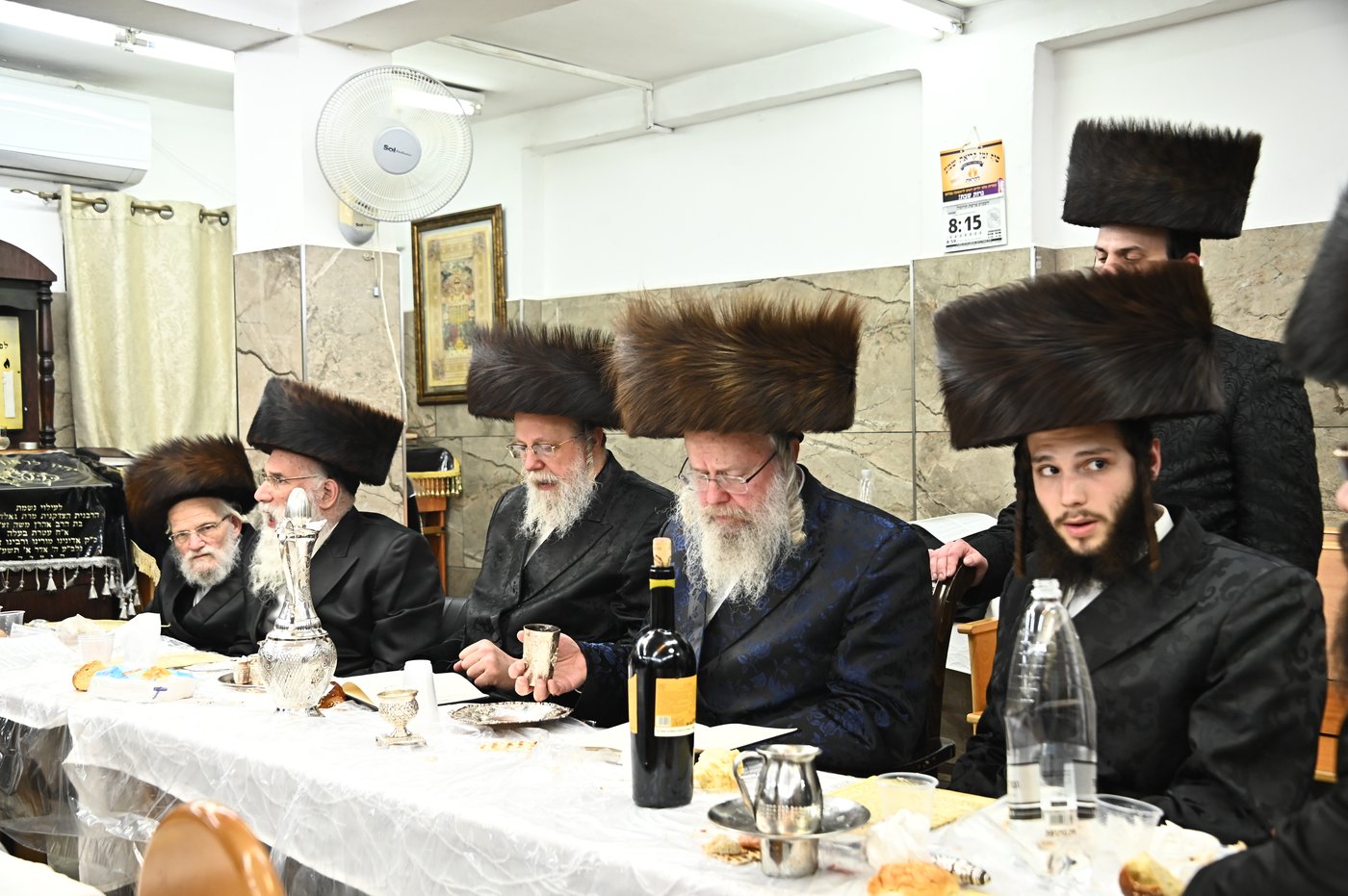 האדמו"ר מביאלה לונדון שבת אצל האדמו"ר מביאלה ישרי לב