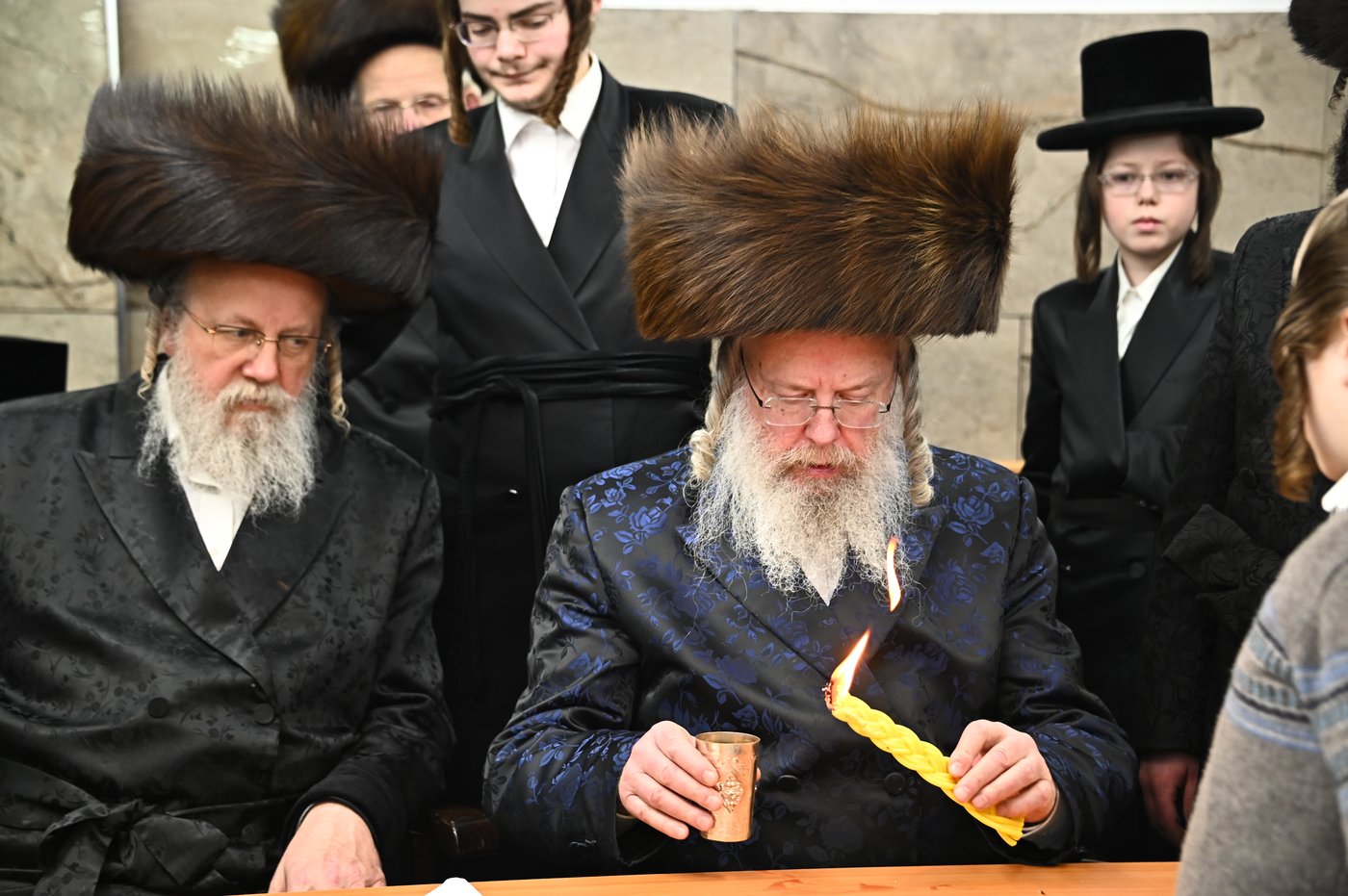 האדמו"ר מביאלה לונדון שבת אצל האדמו"ר מביאלה ישרי לב
