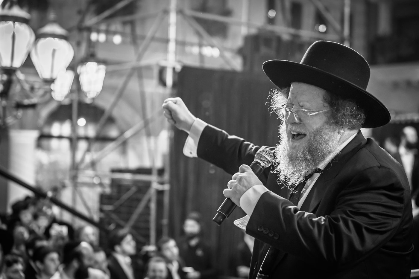 תיעוד ענק מחתונת בן הגרש"ב סורוצקין