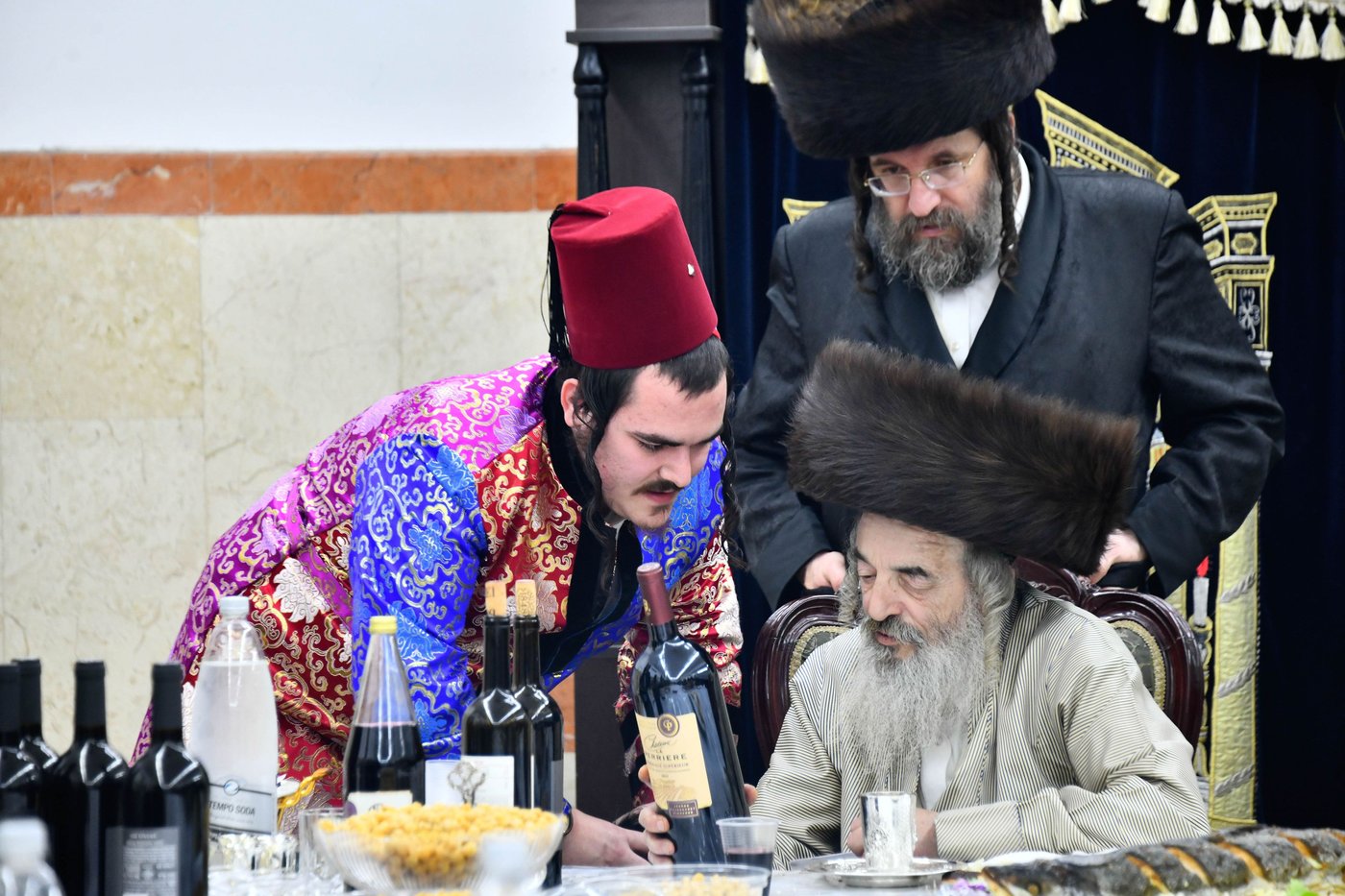 פורים בחצה"ק לעלוב