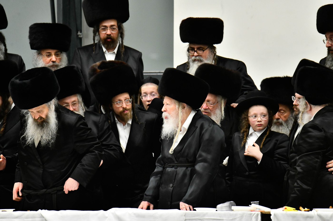 פורים בחצה"ק גור