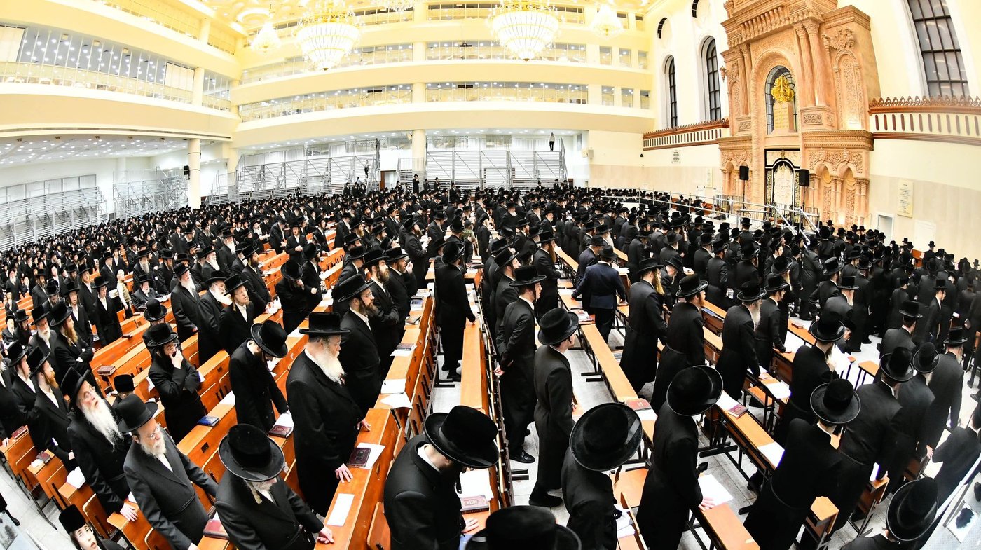 עצרת תפילה וזעקה בחצה"ק ויז'ניץ