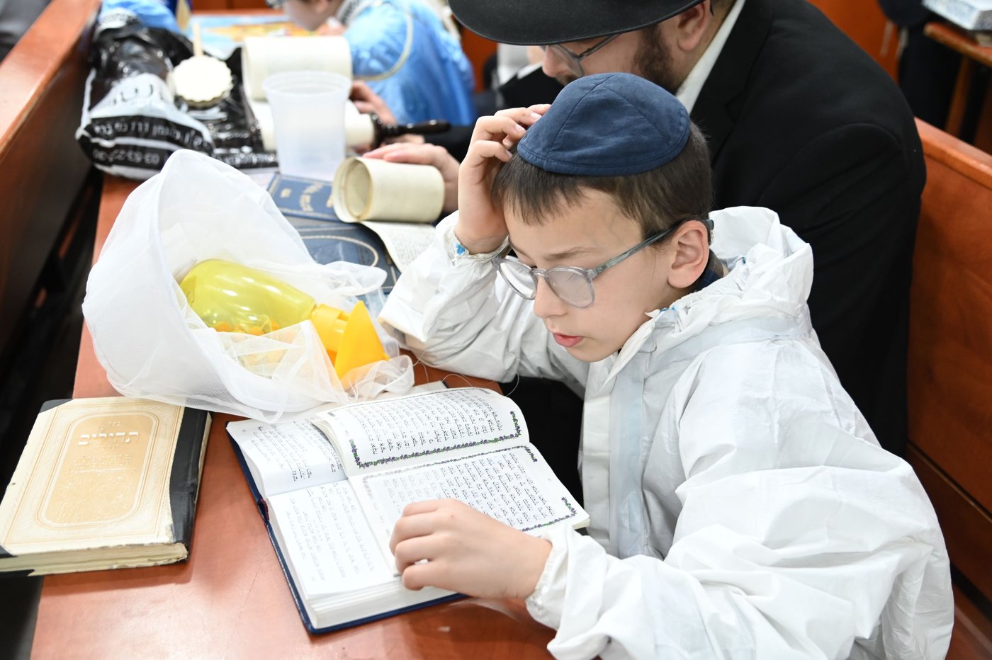 פורים אצל הגאון רבי שמעון גלאי