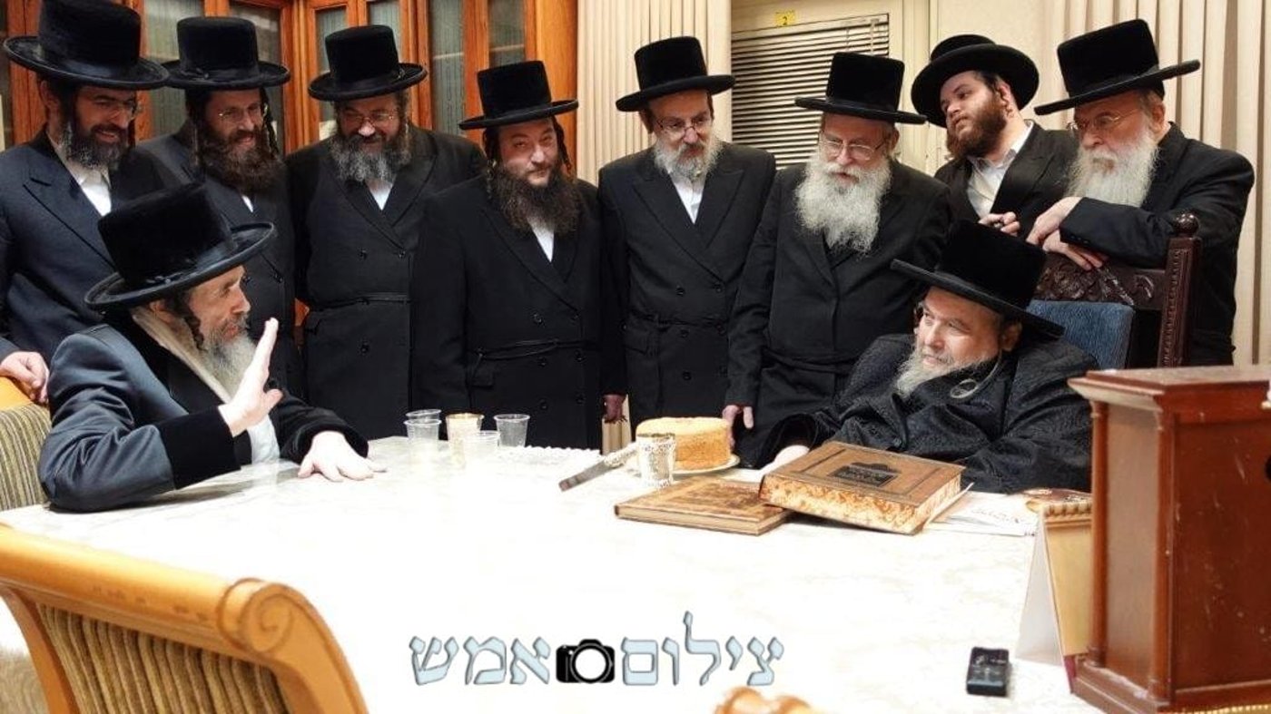 הגה"צ רבי חיים מאיר הגר אב"ד קריית ויז'ניץ בביקור אצל האדמו"ר מבעלזא