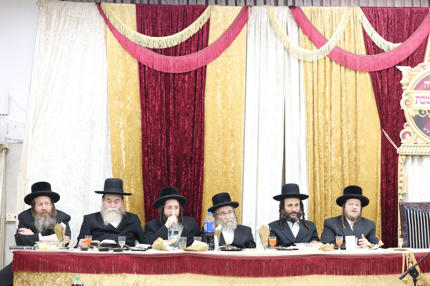סיום מסכת שבת בישיבת נדבורנה