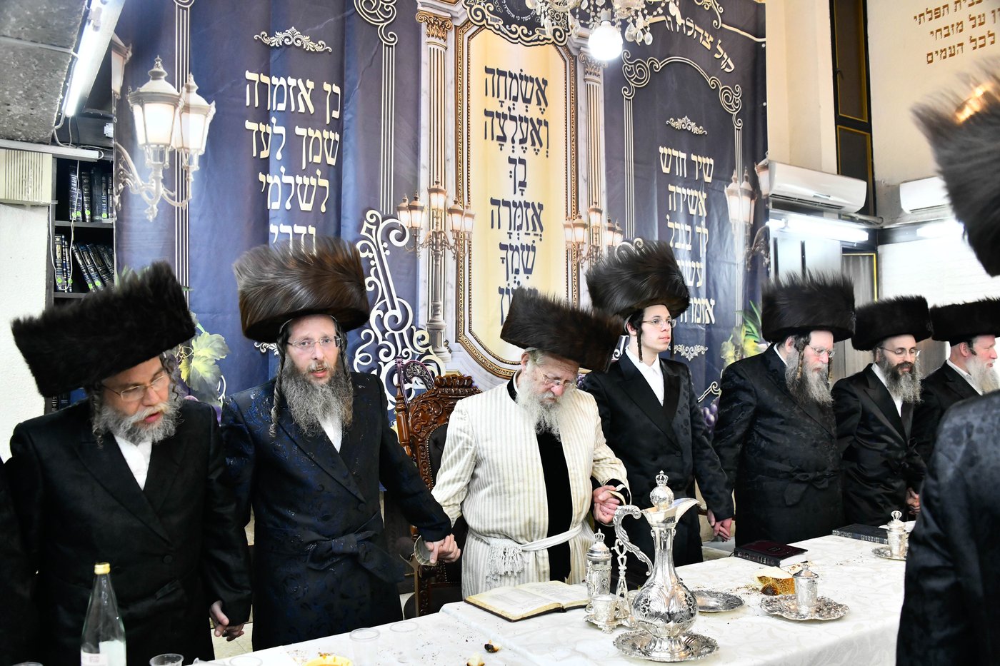 שמחת בית שאץ - אזמרה - זידטשויב- צאנז ירושלים- רמת שלמה
