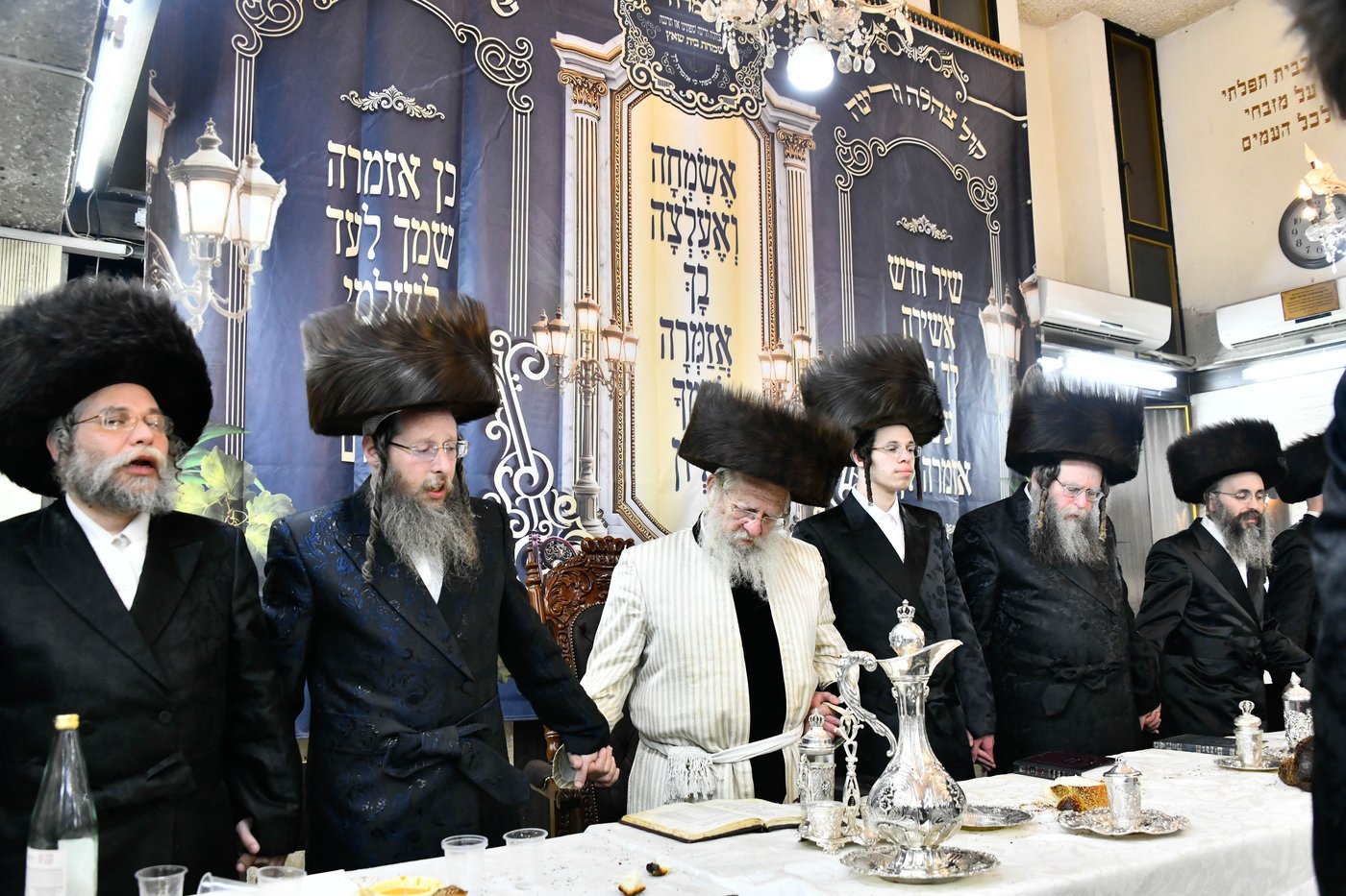 שמחת בית שאץ - אזמרה - זידטשויב- צאנז ירושלים- רמת שלמה