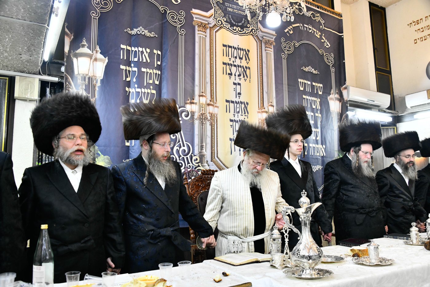 שמחת בית שאץ - אזמרה - זידטשויב- צאנז ירושלים- רמת שלמה