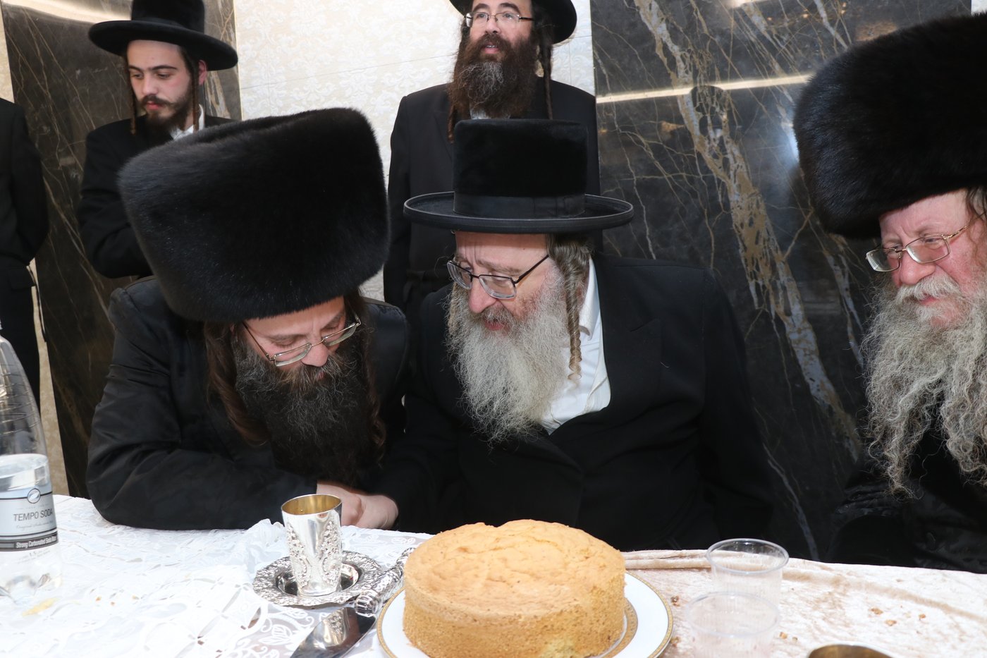 שמחת הבר מצווה לנכדי האדמו"רים מקוזמיר - לעלוב בית שמש