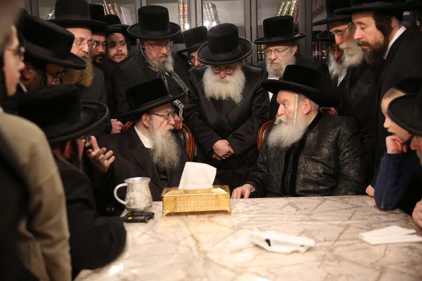 האדמו"ר מפשעווארסק בביקור אצל האדמו"ר מבאבוב 