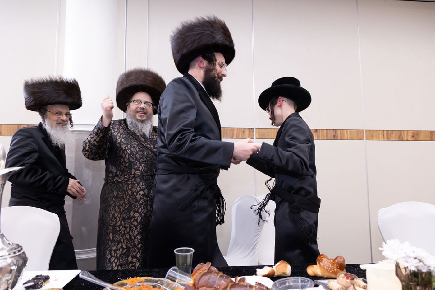 שמחת הבר מצווה לנכד האדמו"ר מבוסטון ביתר