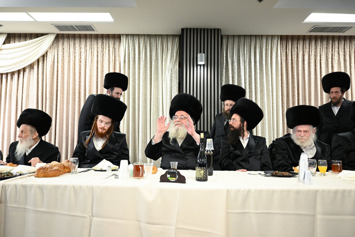 שמחת נישואי נכדת הגר"ש אלתר