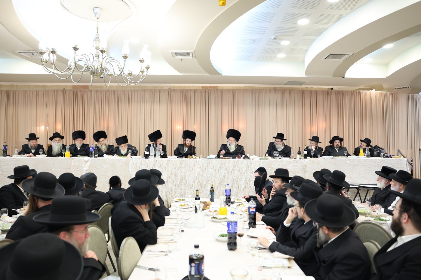 שמחת השבע ברכות המרכזית לרגל נישואי נכדת הגר"ש אלתר