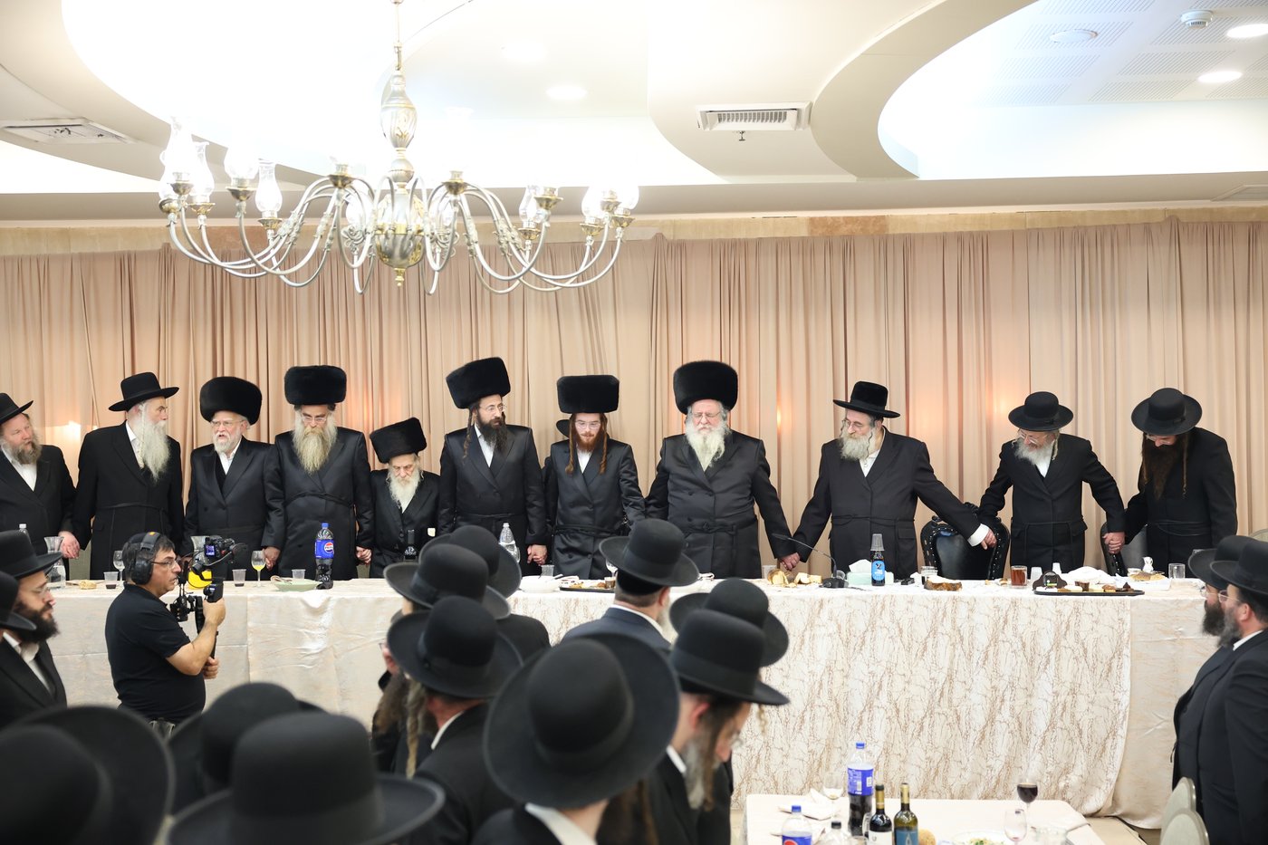 שמחת השבע ברכות המרכזית לרגל נישואי נכדת הגר"ש אלתר