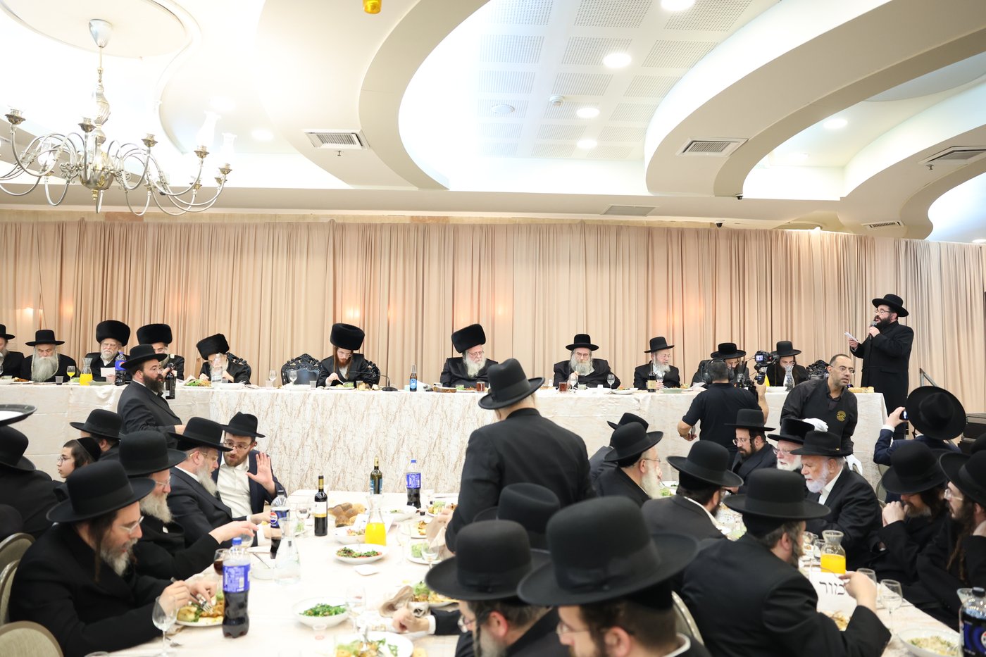 שמחת השבע ברכות המרכזית לרגל נישואי נכדת הגר"ש אלתר