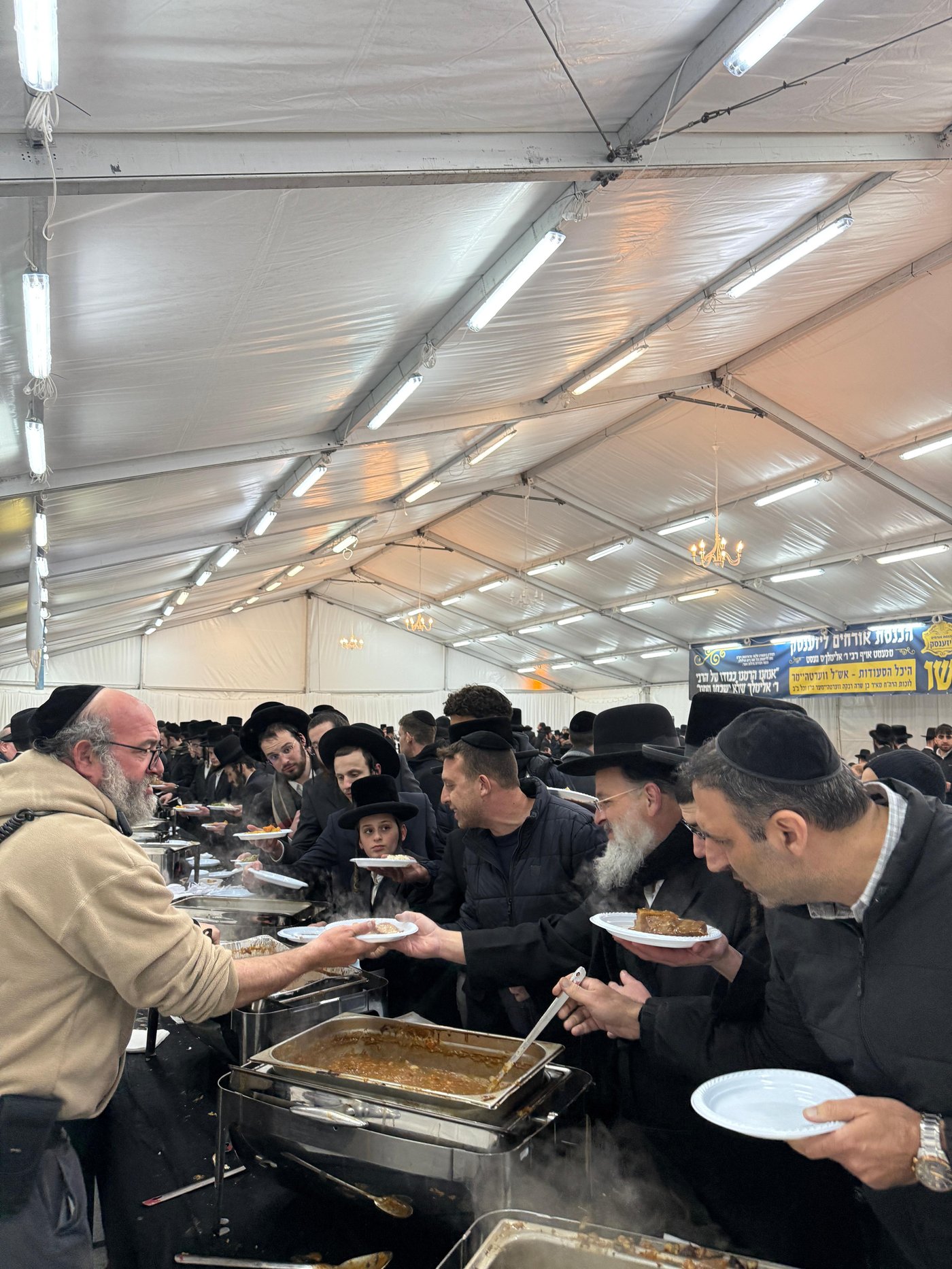 הילולא קדישא בליז'ענסק