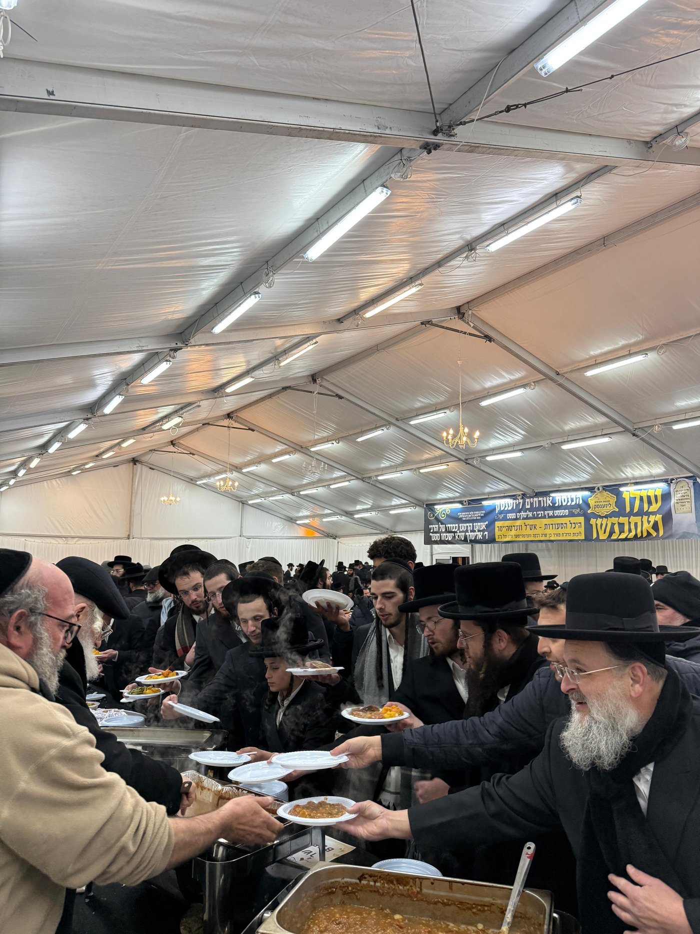 הילולא קדישא בליז'ענסק