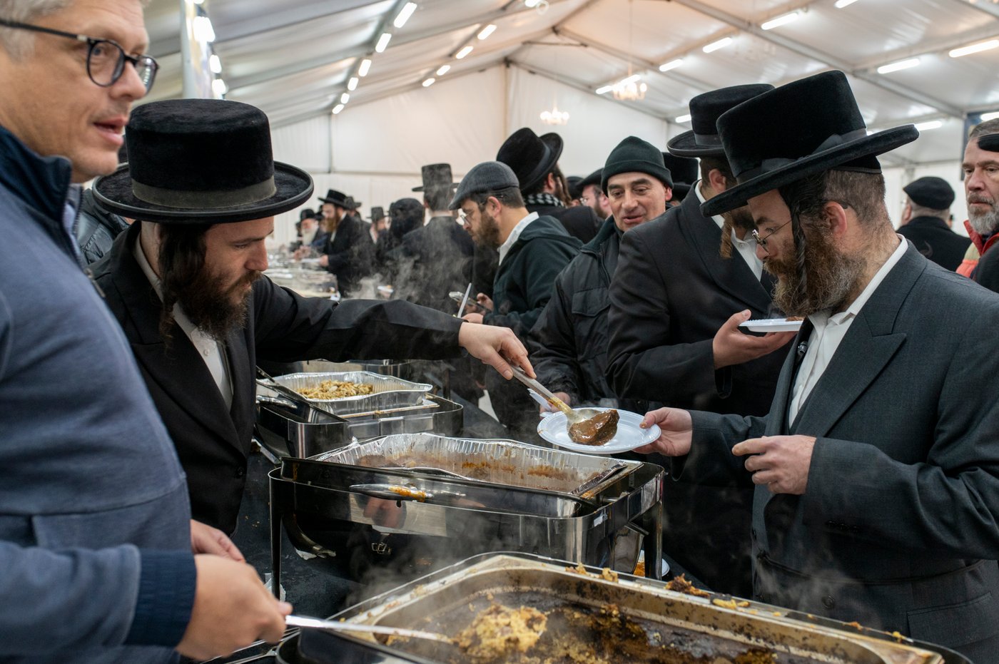 הילולא קדישא בליז'ענסק