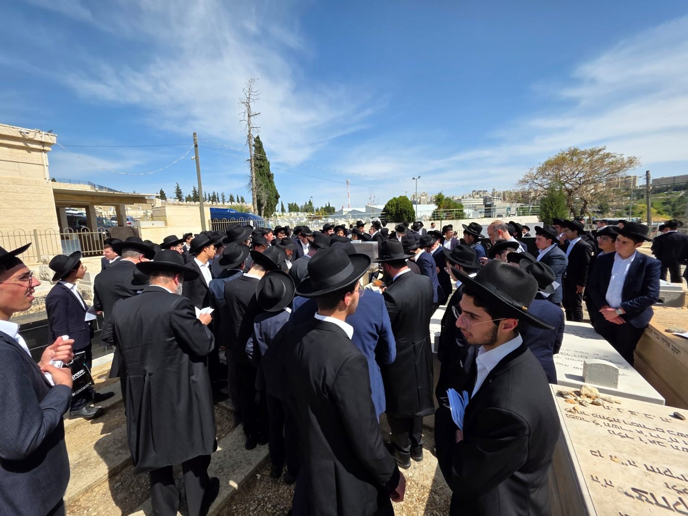 חמש שנים להסתלקותו: המונים בציון הראש"ל הרב אליהו בקשי דורון זצ"ל