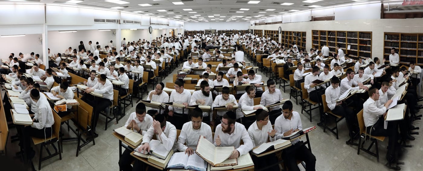 תיעוד נדיר: כשמרן הרב שטיינמן ייסד את 'ארחות תורה'