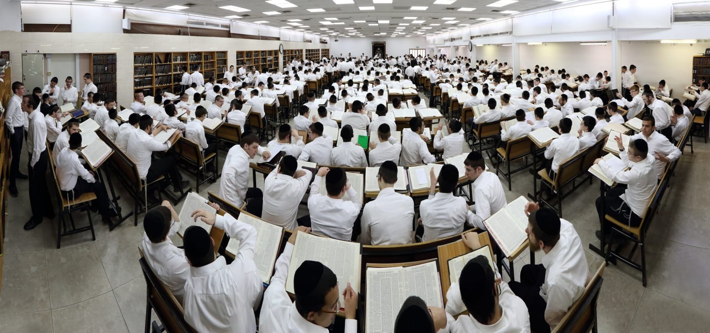 תיעוד נדיר: כשמרן הרב שטיינמן ייסד את 'ארחות תורה'