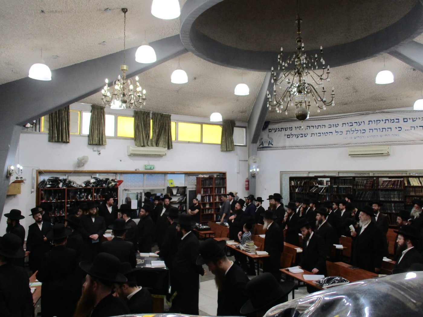 תפילת ערב יום כיפור קטן עם משפחת כלפון בערד