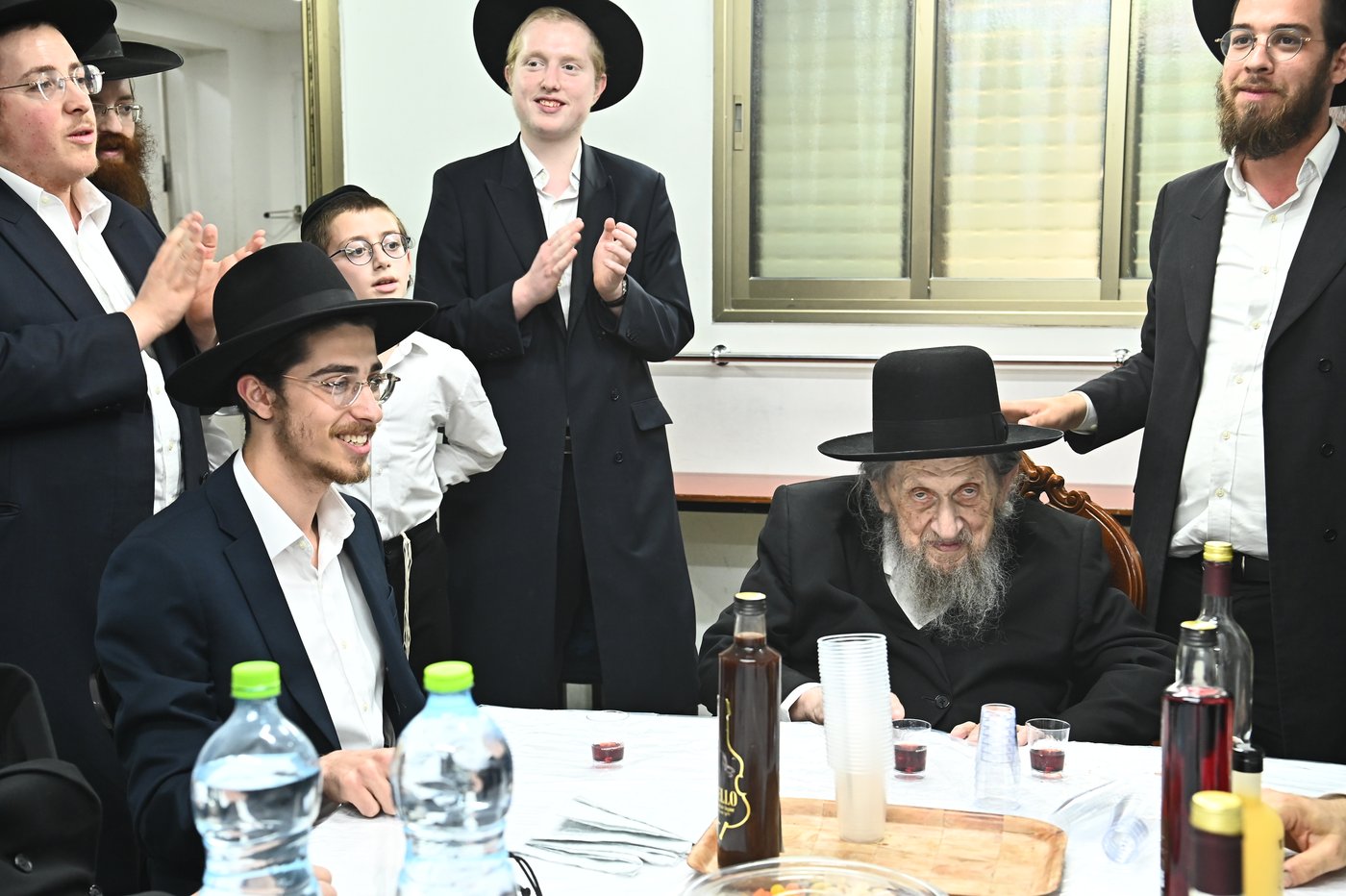 שמחת אירוסי נין הגאון רבי דב לנדו