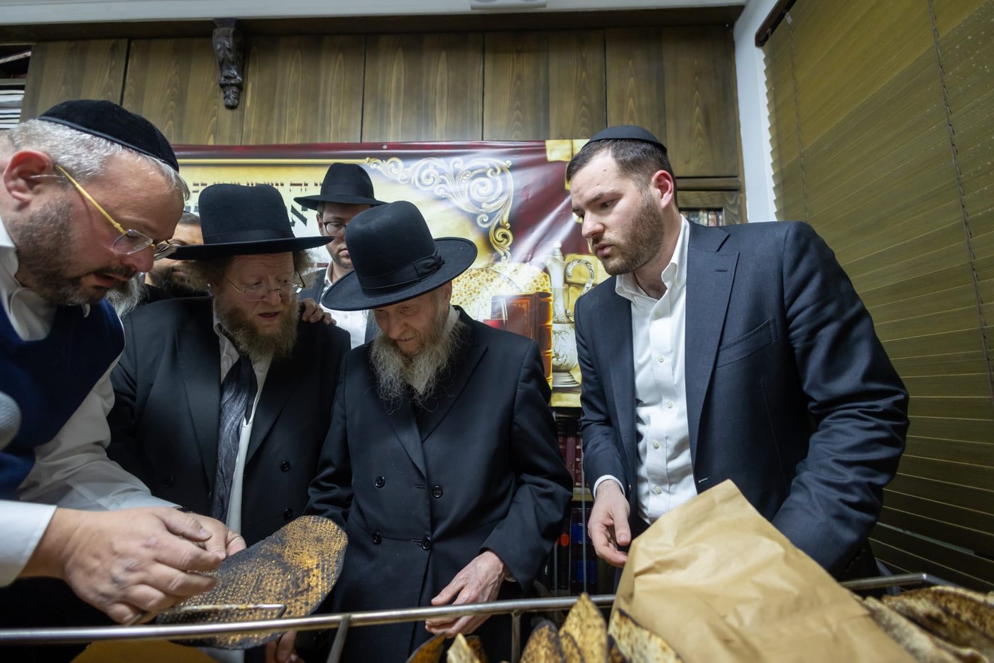 אפיית מצות עם הגר"ד סגל