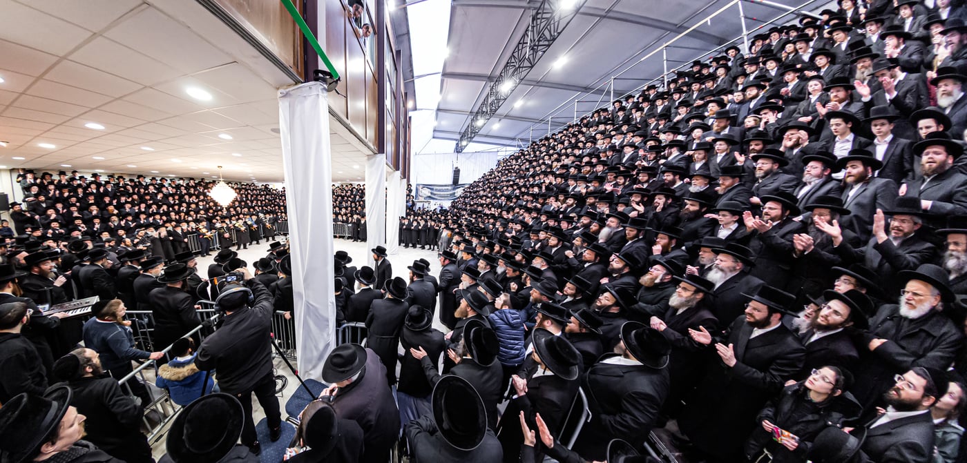 מעמד הכנסת ספר תורה לביהמ"ד באבוב באנטווערפן