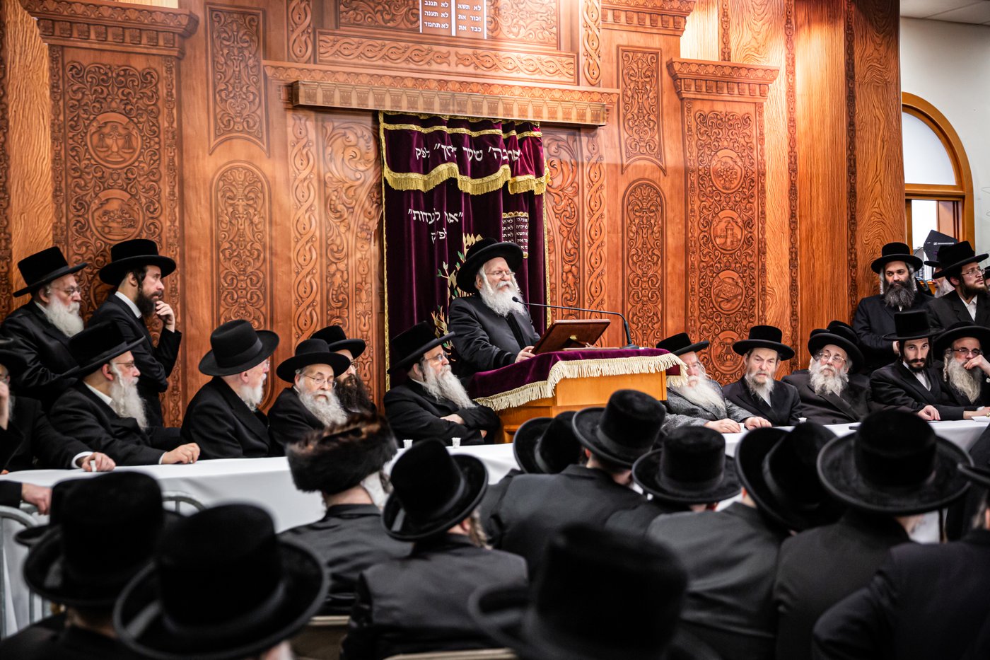 מעמד הכנסת ספר תורה לביהמ"ד באבוב באנטווערפן