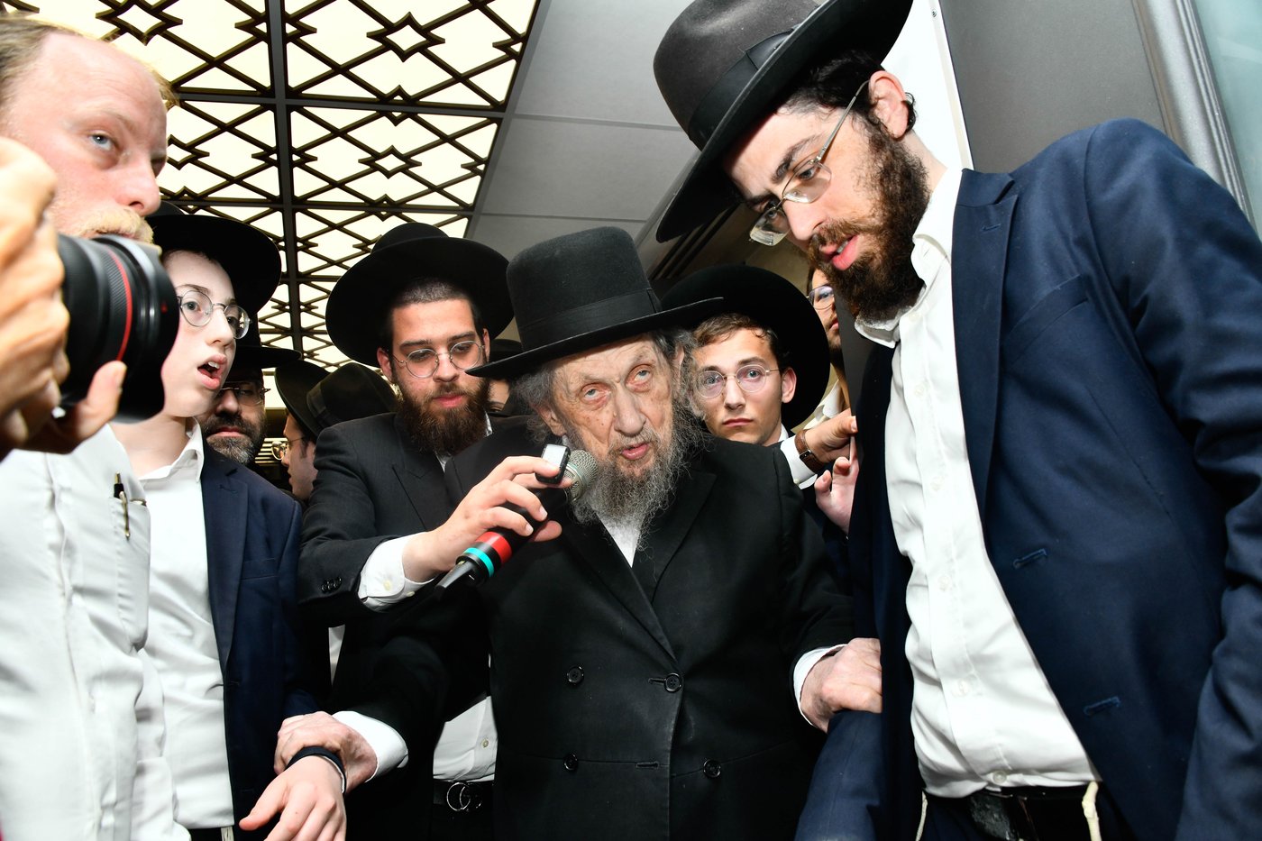 המשא של הגר"ד לנדו בבית השם