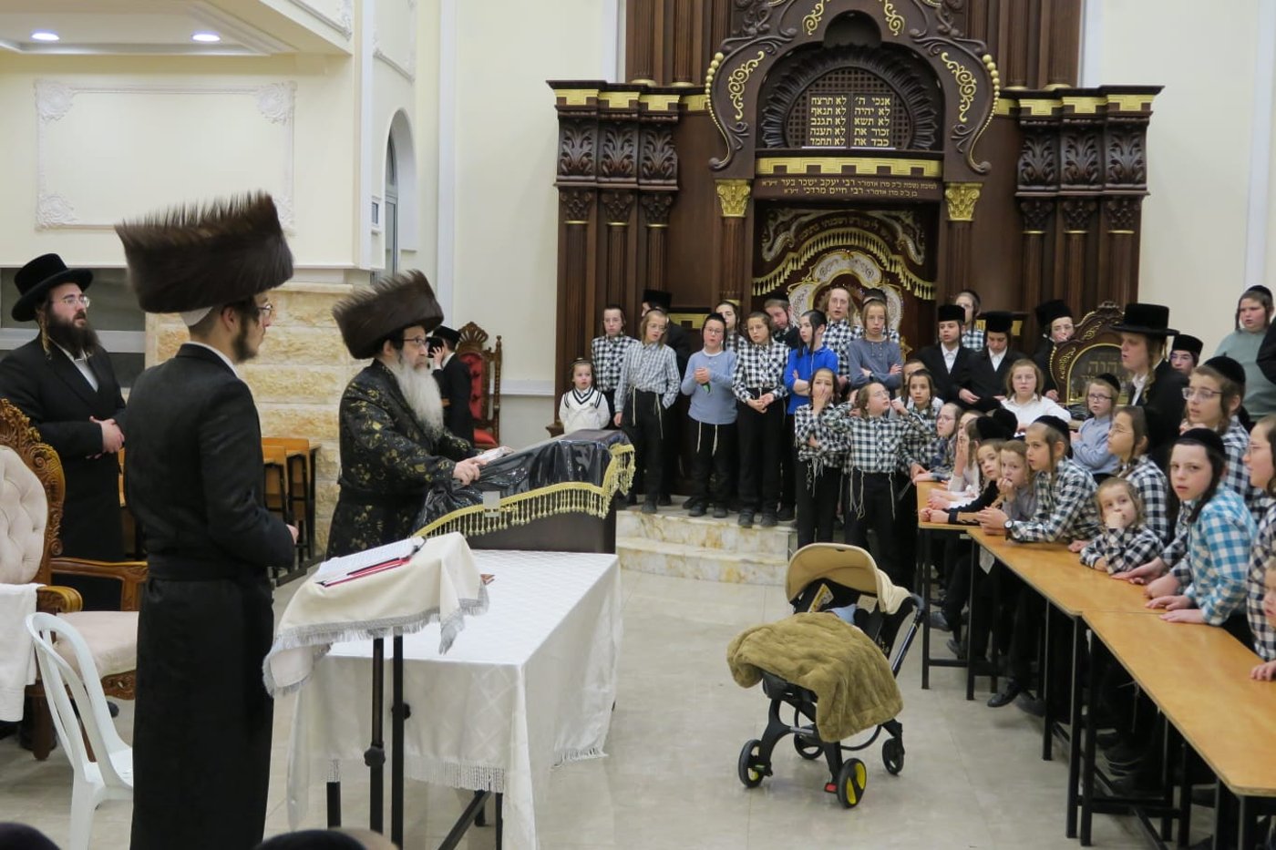 מעמד הקרישמליינען בנדבורנה אלעד - זוויעהיל 