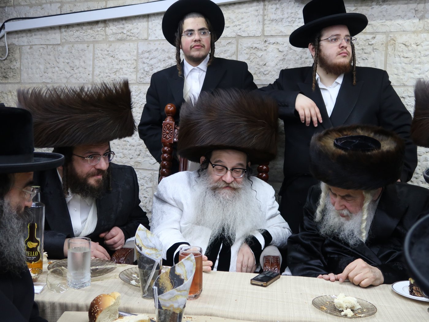 שמחת הברית בחצרות נדבורנה אלעד - זוויעהיל 
