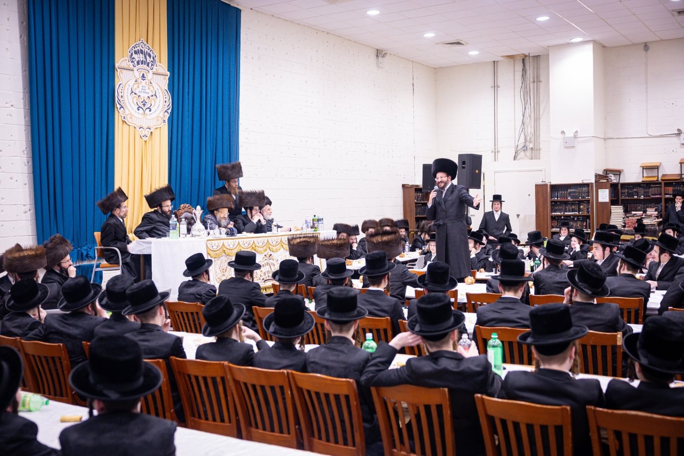 שמחת השבע ברכות לנכדת האדמו"ר מבאבוב 45