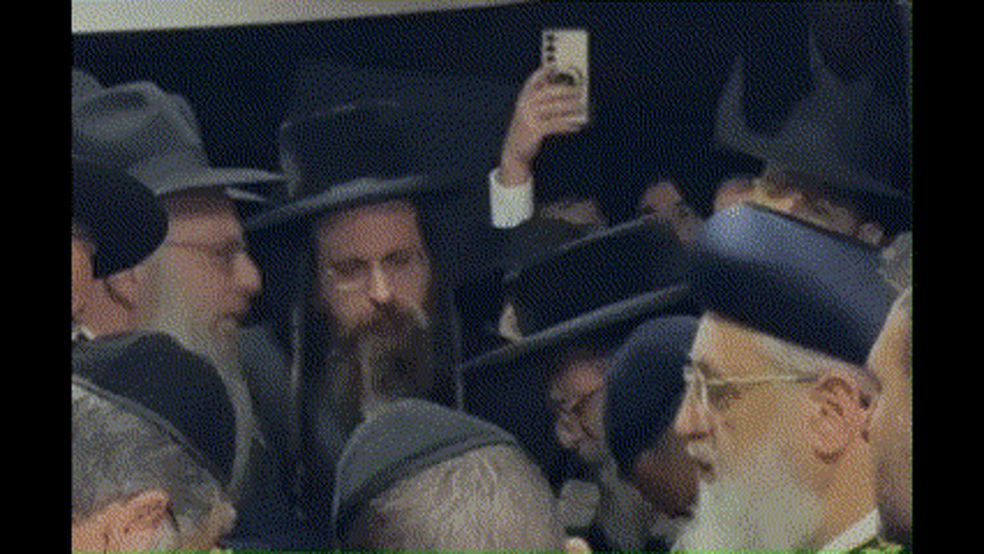 ראש הישיבה חיזק, הראש"ל פרץ בבכי | לווויה קורעת לב של האם ובנותיה שנהרגו בתאונה