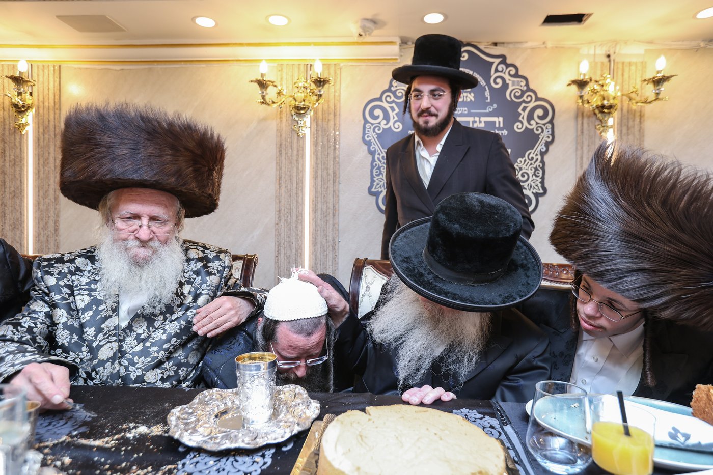 שבע ברכות ומעמד "ותגדל כבודו" בקהילת אזמרה בצפת