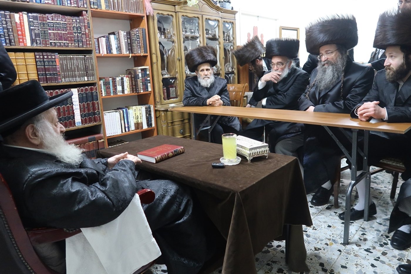 ניחום אבלים בחצה"ק דעעש