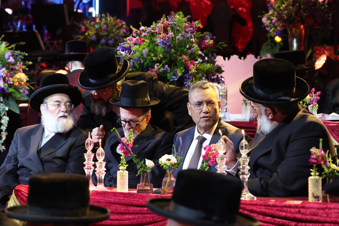 מעמד 'עשר עטרות' בחצה"ק בעלזא 