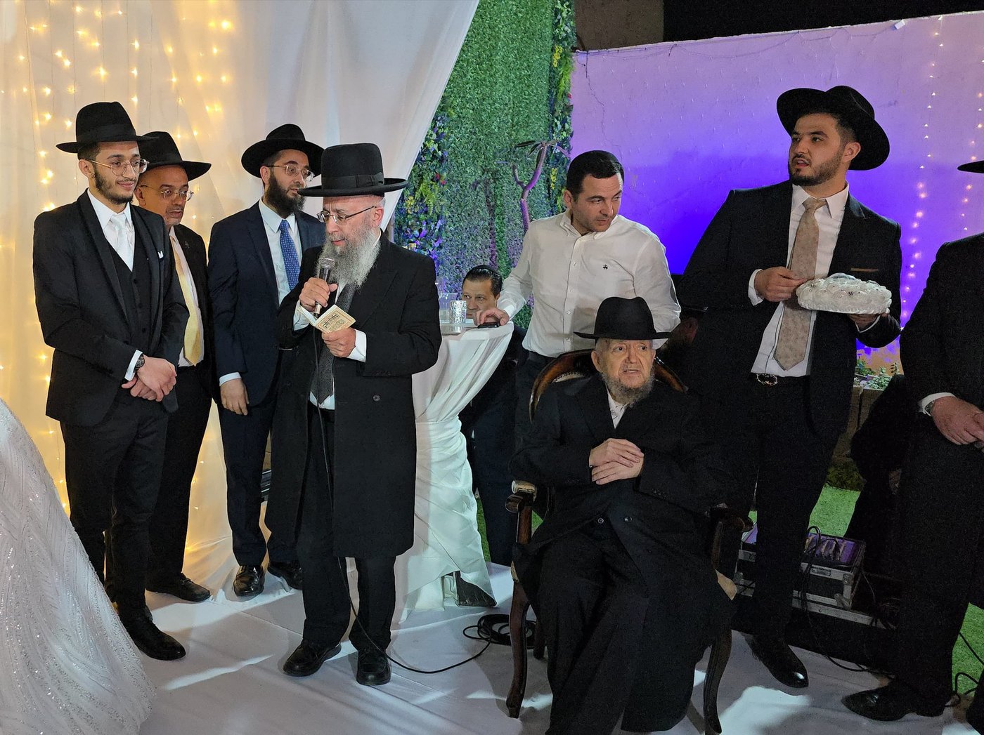 שמחת נישואי נכדת הגר"מ מאזוז